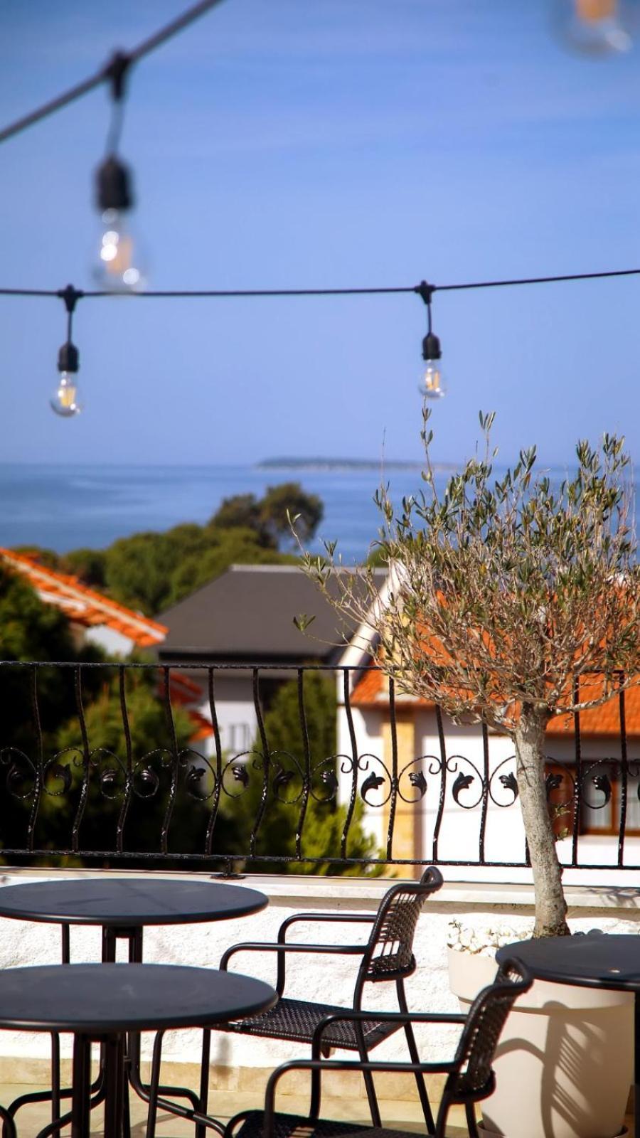 Huzurla Otel İzmir